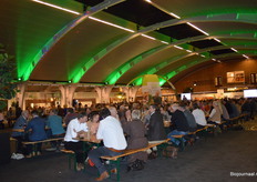 Er was veel belangstelling voor het aanschuifdiner.